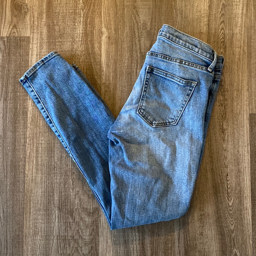 Gap Authentic True Skinny Jeans